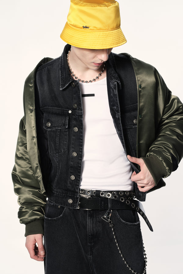 ESSENTIAL WASHED BLACK BULL DENIM TRUCKER